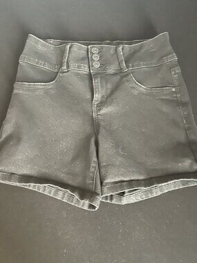 Wallflower Black Shorts Three Button with Zipper Size 5